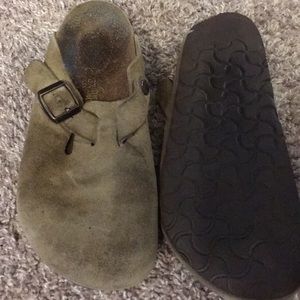 Birkenstocks Closed toe Sz 37